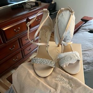 ‼️BRAND NEW‼️Badgley Mischka Nanna Heels